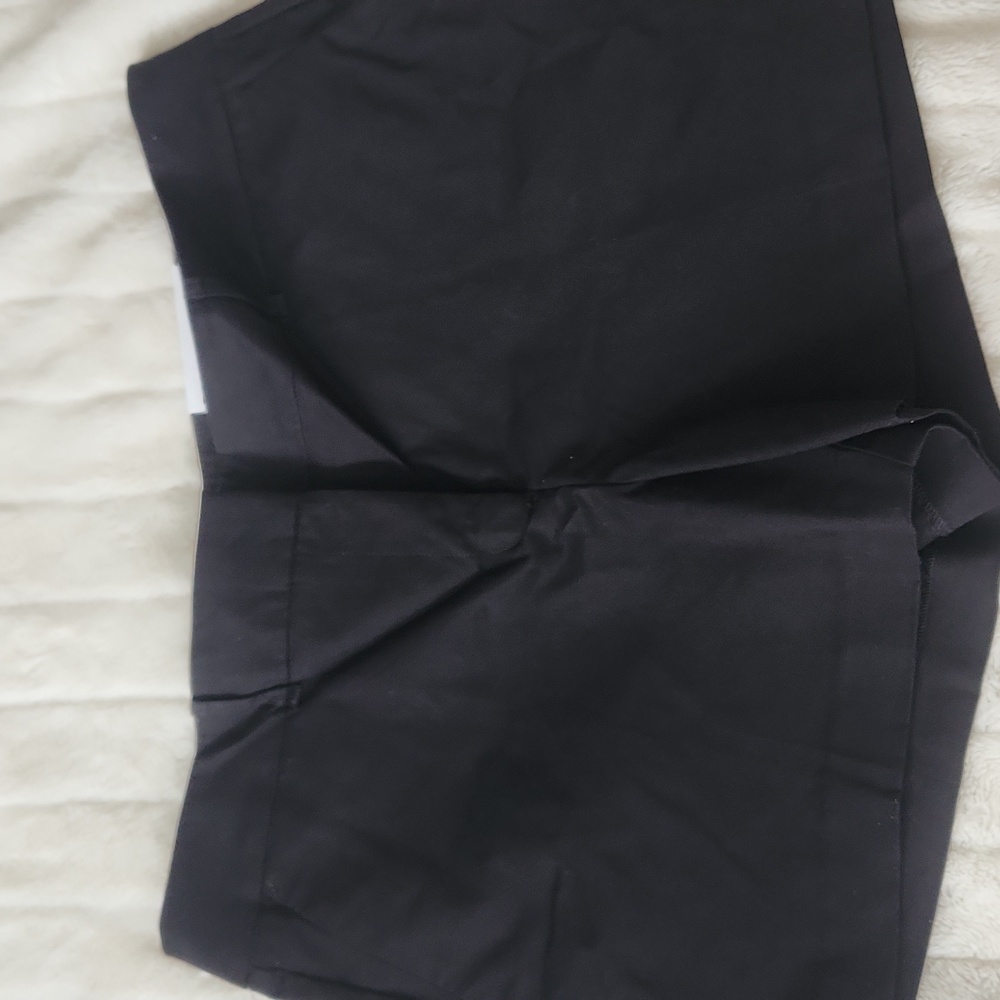 NWT 4.5 inch black shorts Ann Taylor Factory